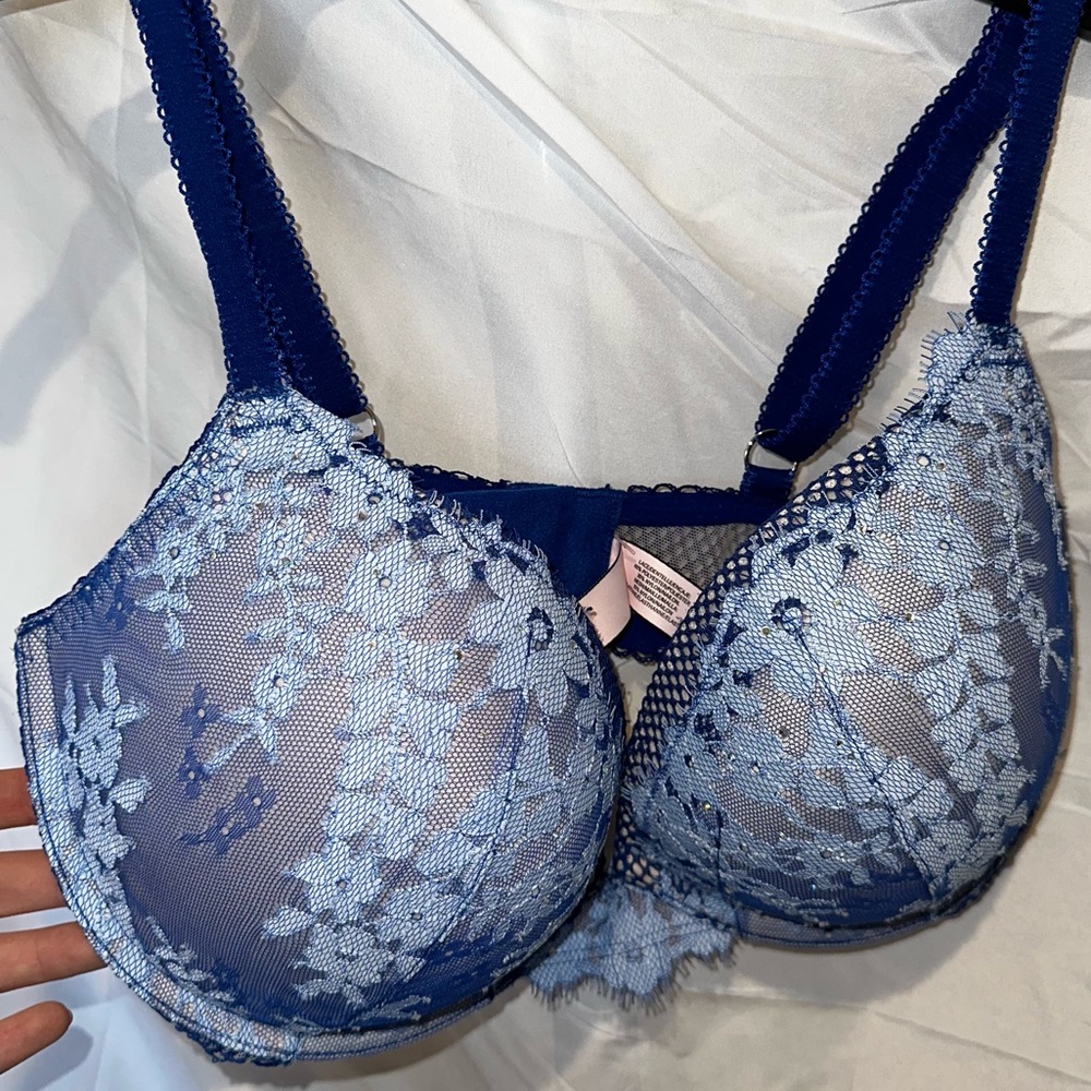 Victoria’s Secret bra